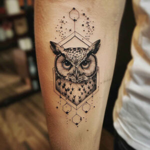 geometric-symbol-tattoo – tattoo design ideas free ai generated – soft-curve – for-upper-back – Gallery: geometric-inkby-ai