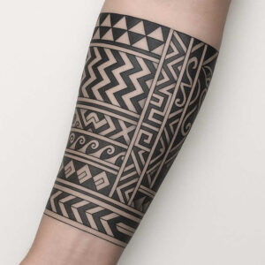 pattern-tattoo-design – tattoo design ideas free ai generated – neo-traditional-old-school – for-fingers – Gallery: pattern-inkby-ai
